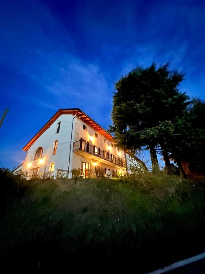 Cascina Malinverni Rocchetta Palafea ภายนอก รูปภาพ